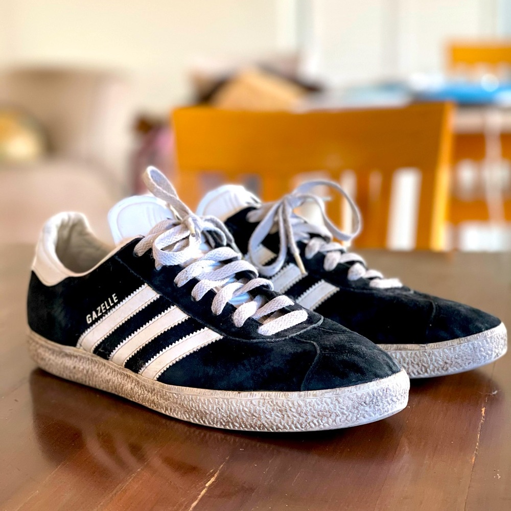 Adidas Gazelle size 12 black/white